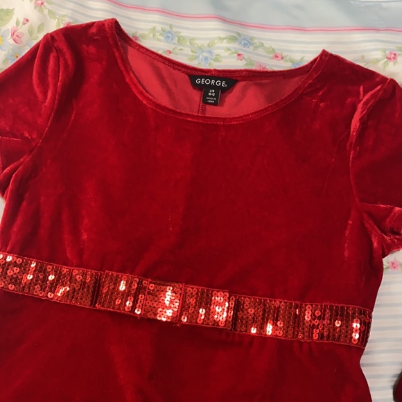Long red velvet girls dress with sequins cute for the holidays - Picture 2 of 9